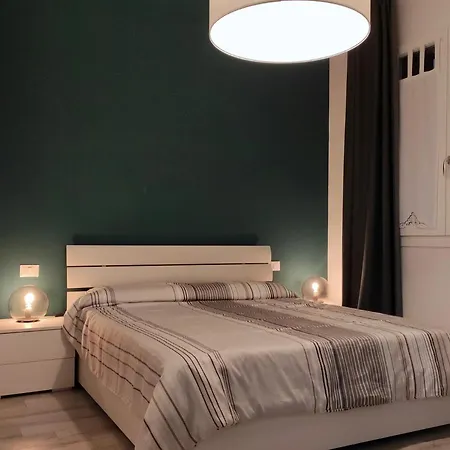 Libo House, By Short Holidays * Bolonia